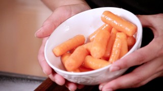 Cooking from the Heart Shortie – Honey Cinnamon Glazed Carrots